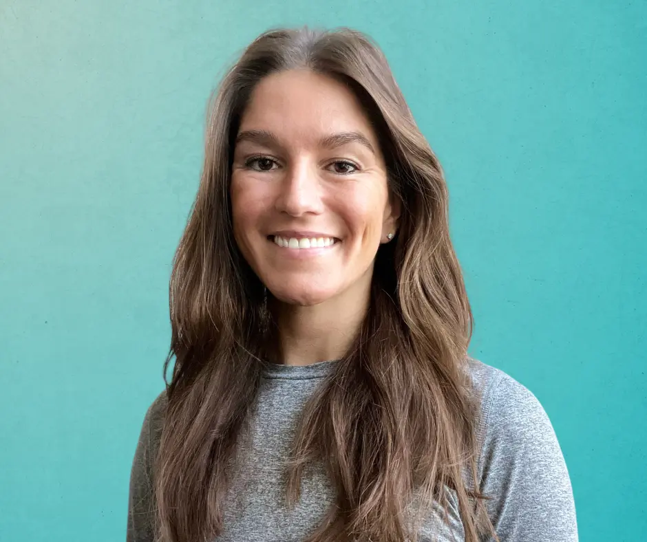Chelsie Gordon, RVT Avon Practice Manager smiling on gradient teal background